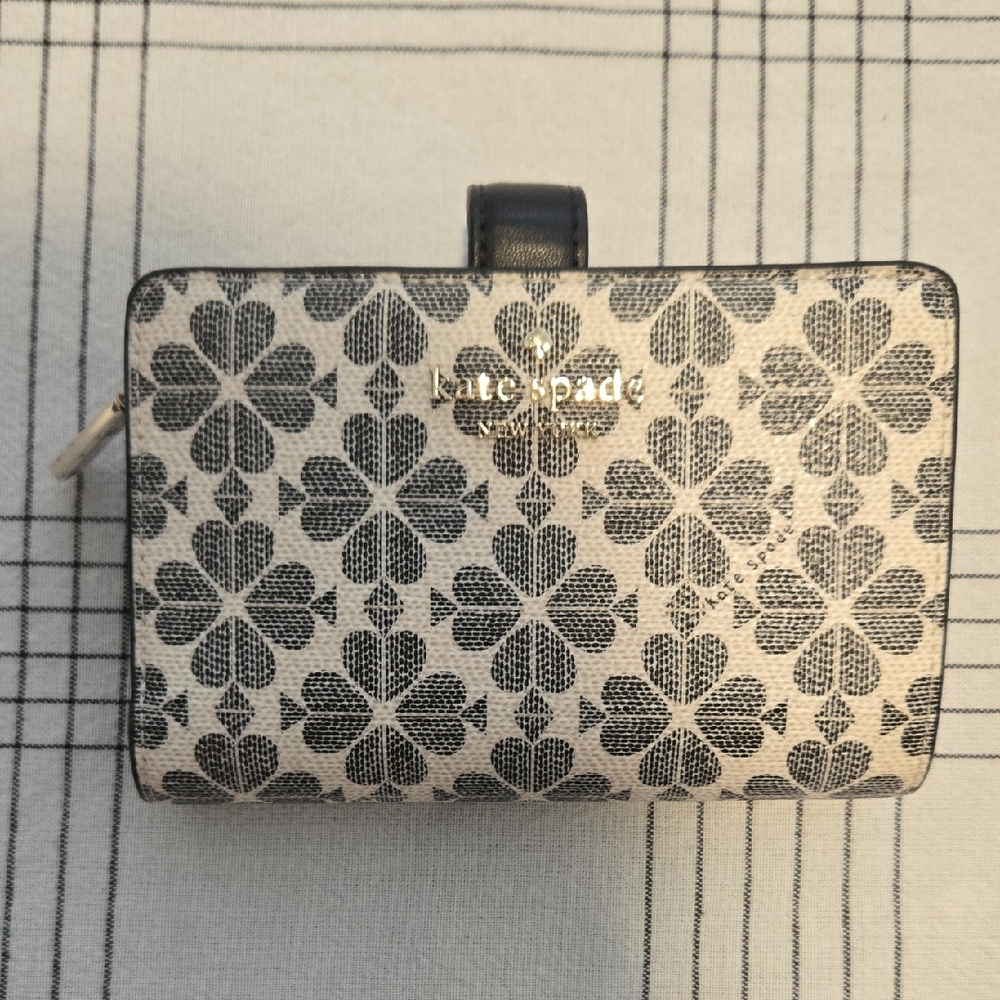 Kate Spade Black and White Wallets Floral Geometric Design